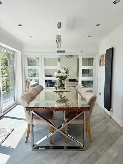 4 Bedroom Detached House For Sale In Widworthy Drive, Broadstone, BH18 - Photo 6