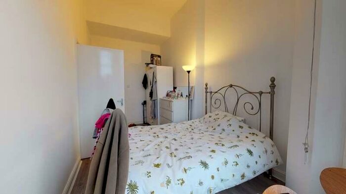 1 Bedroom Flat To Rent In Spingbank House, Headingley Lane, Headingley, Leeds, LS6