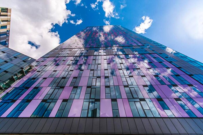 1 Bedroom Flat For Sale In Saffron Central Square, Croydon, CR0