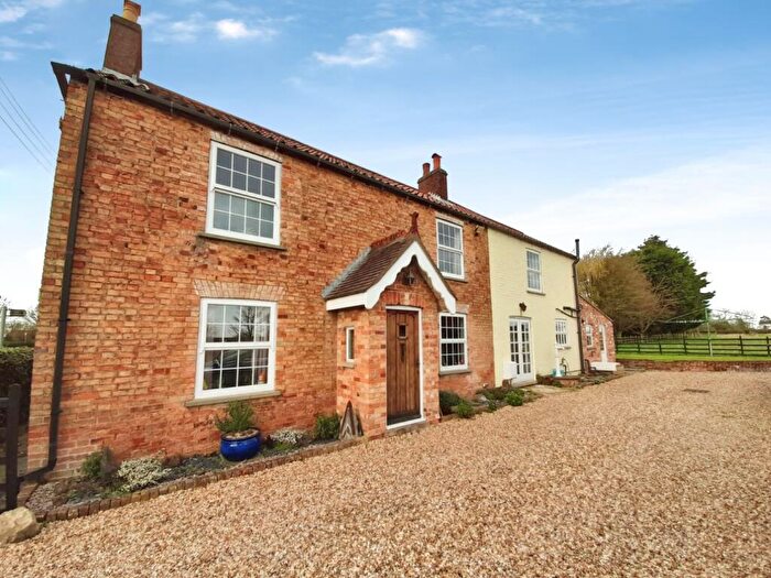 3 Bedroom Cottage For Sale In Willingham Road, Kexby, Gainsborough, DN21