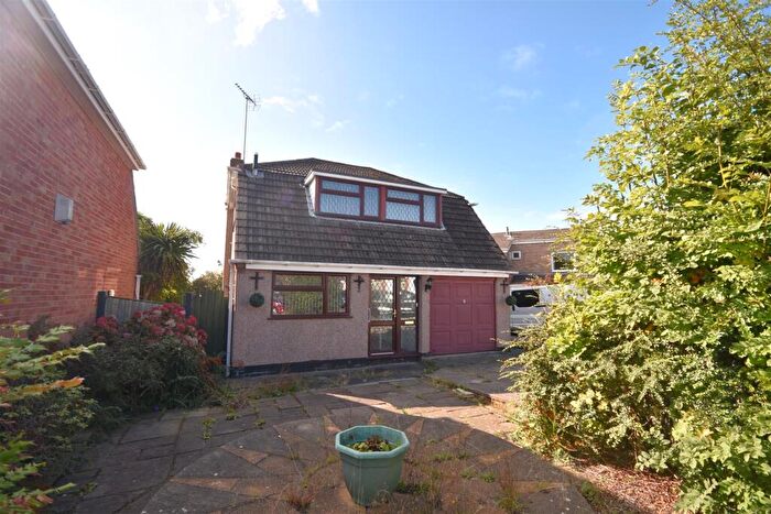 3 Bedroom Detached House For Sale In Sutton Avenue, Neston, CH64