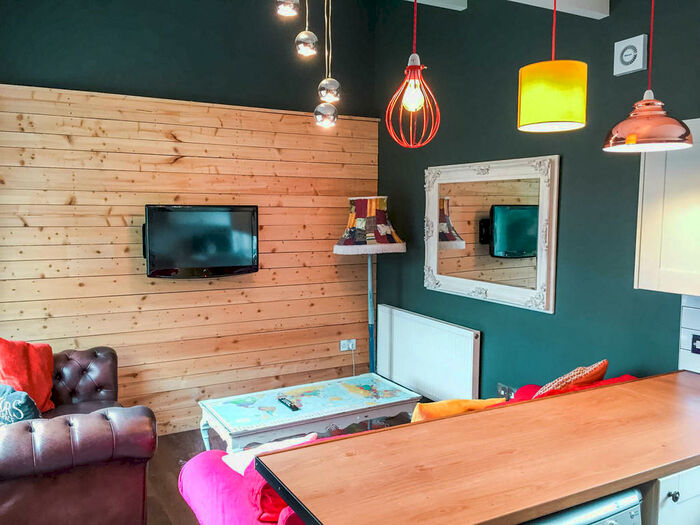 6 Bedroom Flat To Rent In Norfolk Park Village, S2