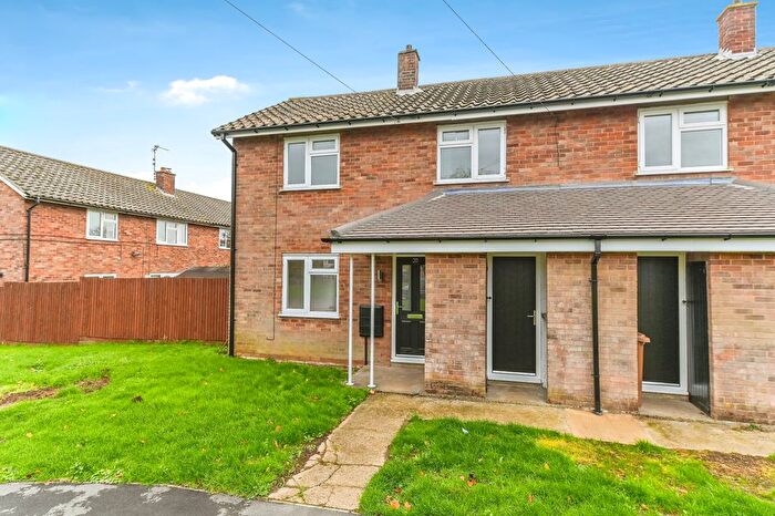 2 Bedroom Property To Rent In Maltby Close, Wittering, Peterborough, PE8