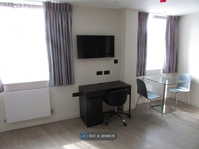 Studio To Rent In Brent Street, London, NW4