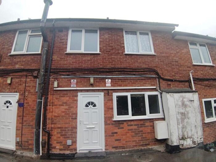 1 Bedroom Terraced House For Sale In Wingate Close, Birmingham, West Midlands, B30