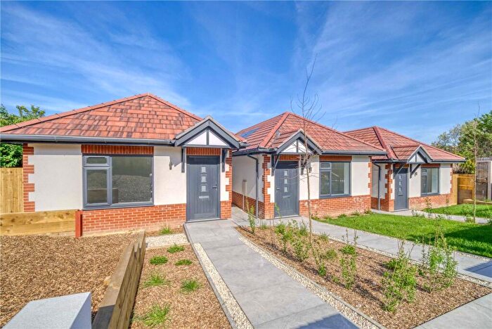 1 Bedroom Bungalow For Sale In Granville Road, Parkstone, Poole, Dorset, BH12