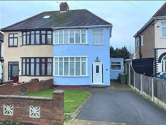 3 Bedroom Semi-Detached House To Rent In Lynton Avenue, Claregate, Wolverhampton, WV6