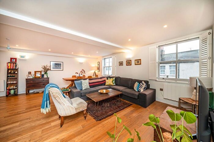 2 Bedroom Flat For Sale In Corben Mews, South Lambeth, SW8