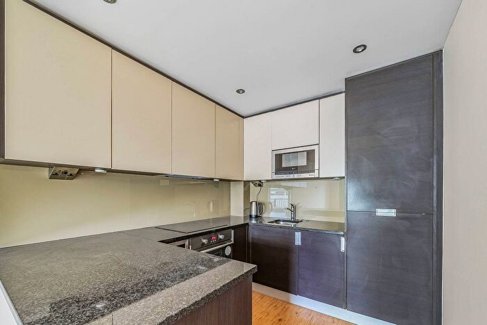 2 Bedroom Flat For Sale In Heritage Avenue, Colindale, London, NW9