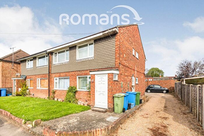2 Bedroom Flat To Rent In Stone Street, Aldershot, Hampshire, GU12