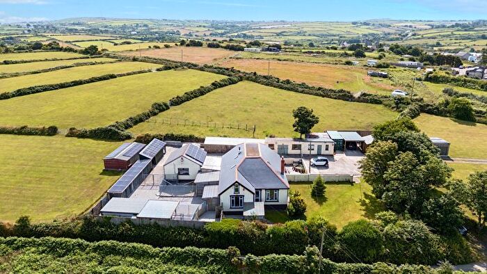 5 Bedroom Bungalow For Sale In Carn Entral, Camborne, TR14