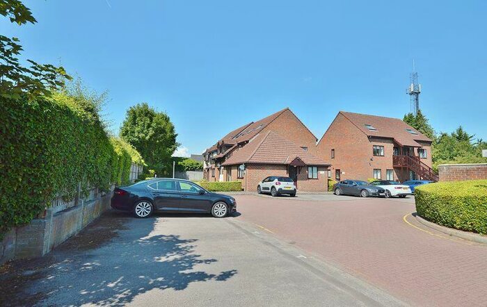 2 Bedroom Maisonette For Sale In Princes Risborough, HP27