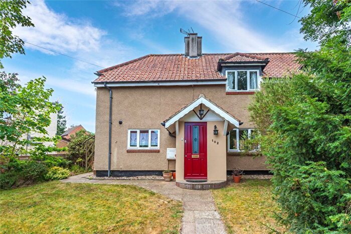 3 Bedroom Semi-Detached House To Rent In Vicarage Road, Henley-On-Thames, Oxfordshire, RG9