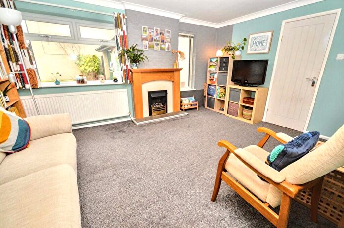 3 Bedroom Detached Bungalow For Sale In Shepcote Crescent, Leeds, West Yorkshire, LS16