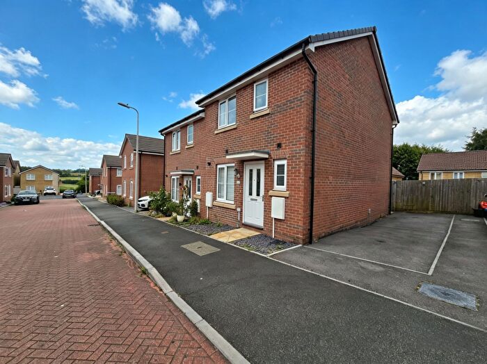 3 Bedroom Semi-Detached House For Sale In Clos Meredith, Coity, CF35