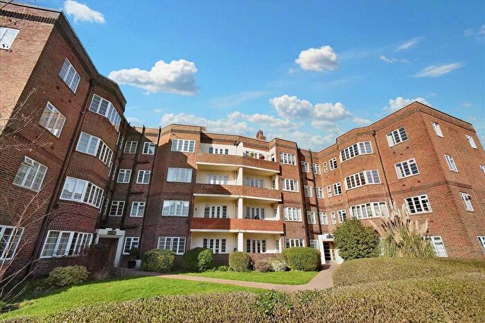 2 Bedroom Flat To Rent In Chiswick Village, Chiswick, Chiswick, W4