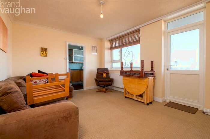 2 Bedroom Apartment To Rent In The Drive, Hove, BN3