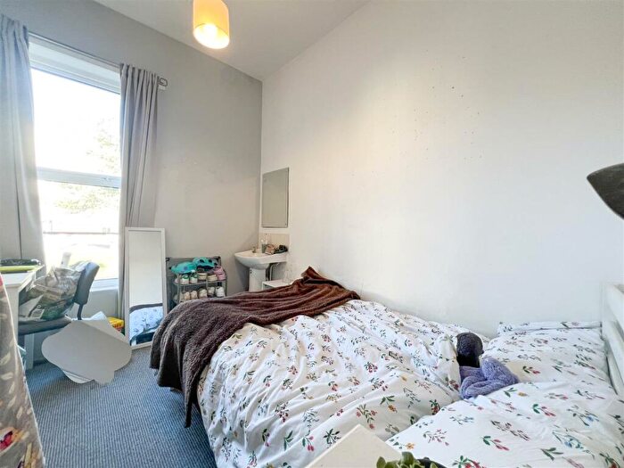 7 Bedroom House To Rent In Glossop Road, Sheffield, S10