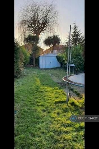 3 Bedroom Semi-Detached House To Rent In Balmoral Drive, Hayes, UB4