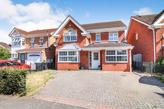 4 Bedroom Detached House For Sale In Tippett Drive, Shefford, SG17