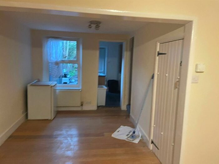 2 Bedroom Terraced House To Rent In Kingsley Road, Hounslow, TW3