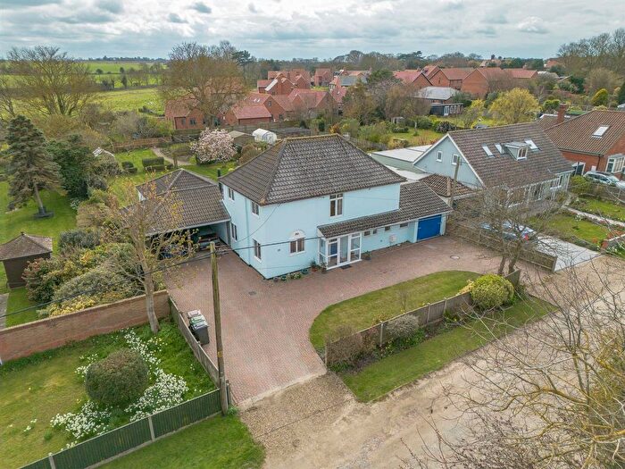 5 Bedroom Detached House For Sale In Beckmeadow Way, Mundesley, NR11