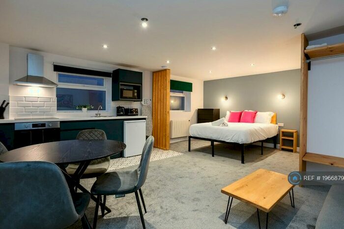 Studio To Rent In Thorne Road, Doncaster, DN1