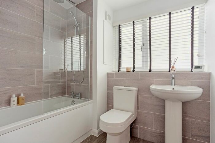 3 Bedroom End Of Terrace House For Sale In Cavalry Crescent, Windsor, SL4