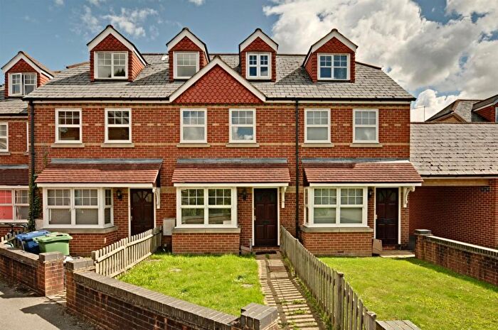 4 Bedroom House To Rent In Hodges CourtWhitehouse RoadGrandpontOxford, OX1