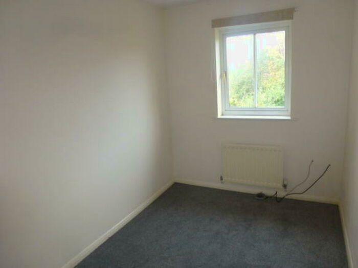 2 Bedroom End Of Terrace House To Rent In Harlequin Drive, Kingswood