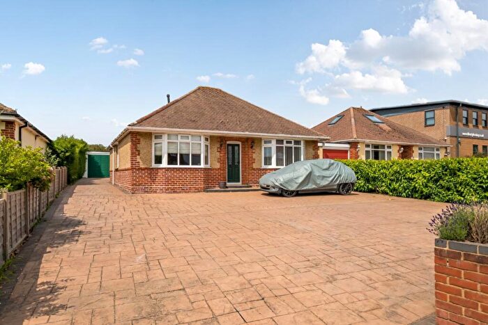 3 Bedroom Bungalow To Rent In Brook Lane, Warsash, Southampton, Hampshire, SO31