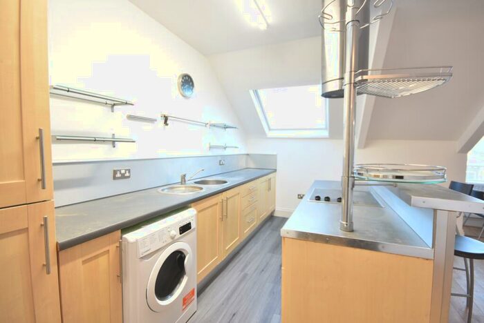 2 Bedroom Flat To Rent In Grosvenor Place, Jesmond, NE2