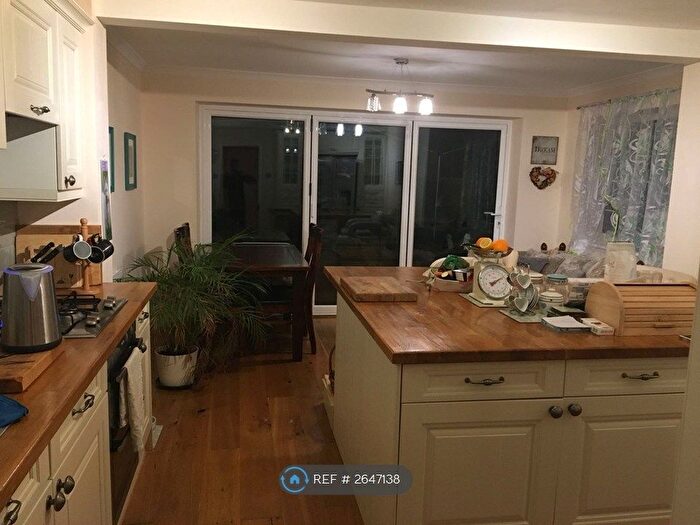 3 Bedroom End Of Terrace House To Rent In Lochinver, Bracknell, RG12