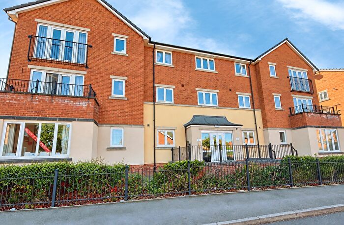 2 Bedroom Flat For Sale In Haverhill Grove, Wombwell, Barnsley, S73