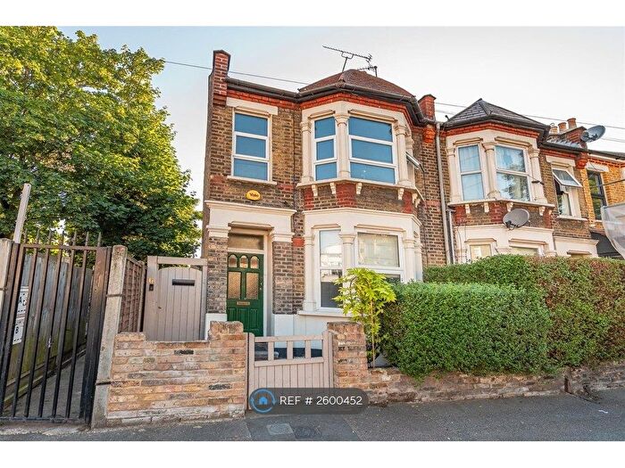 1 Bedroom Flat To Rent In Salcombe Road, London, E17