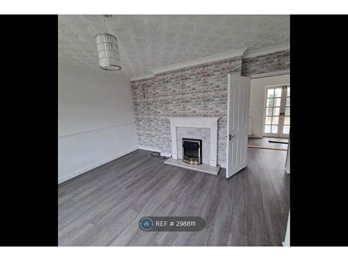 3 Bedroom Semi-Detached House To Rent In Vale Avenue, Swinton, Manchester, M27
