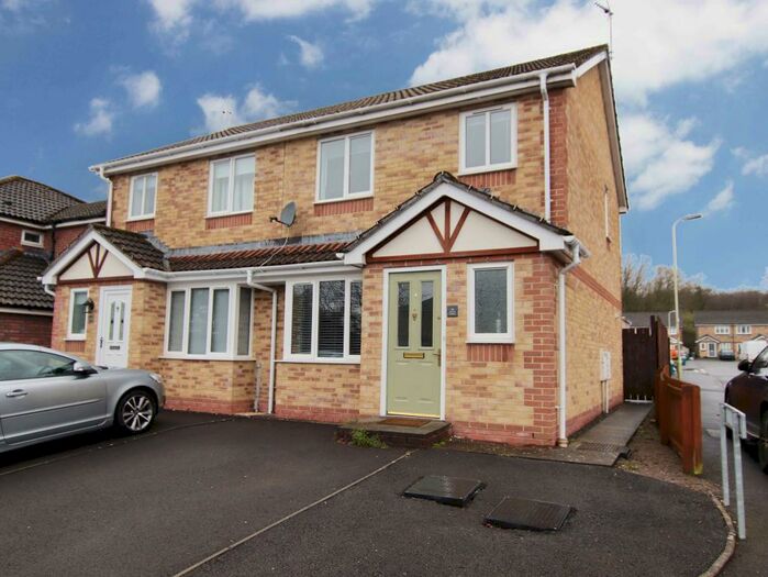 3 Bedroom Semi-Detached House To Rent In Ffordd Glas Y Dorlan, CF38