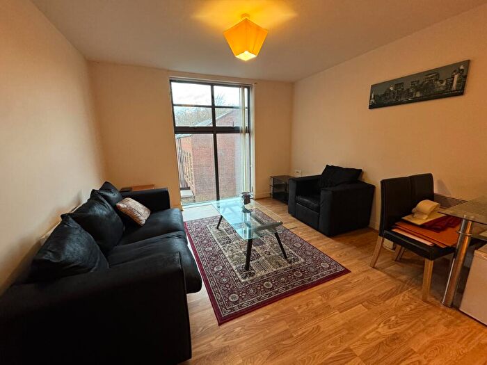 2 Bedroom Flat To Rent In Water Street, Birmingham, B3