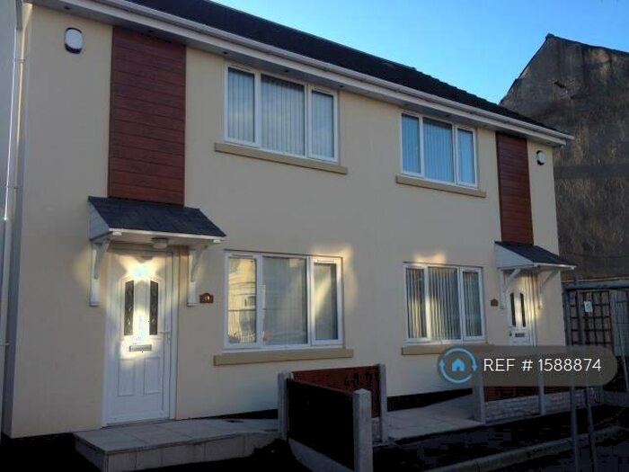 3 Bedroom Semi-Detached House To Rent In Thomson Road, Liverpool, L21
