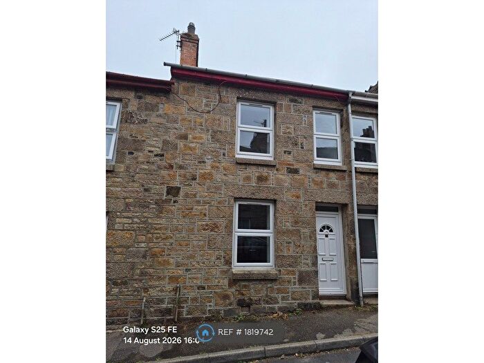 2 Bedroom Terraced House To Rent In Gwavas St, Penzance, TR18
