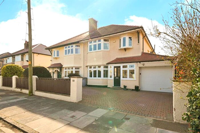 4 Bedroom Semi-Detached House For Sale In Saxon Road, Hoylake, Wirral, CH47