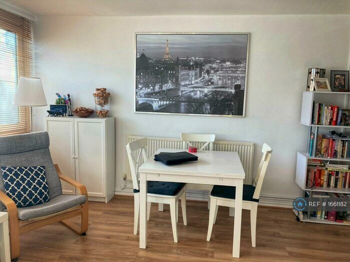 2 Bedroom Maisonette To Rent In Snowshill Road, London, E12