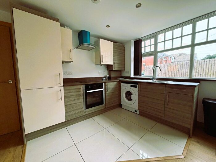 1 Bedroom Flat For Sale In - Christchurch Road, Bournemouth, BH1