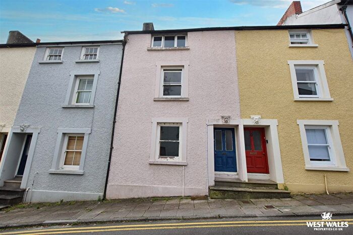 4 Bedroom Terraced House For Sale In Gloucester Terrace, Haverfordwest, SA61