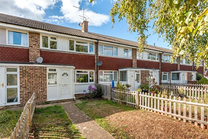 3 Bedroom Terraced House For Sale In Guildford, Surrey, GU2