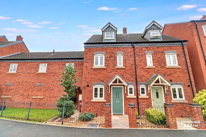 3 Bedroom Town House For Sale In Agincourt Road, Lichfield, WS14