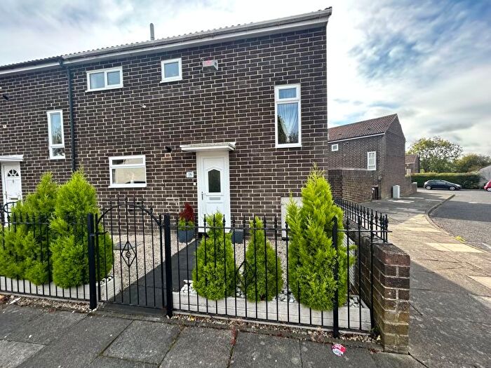2 Bedroom End Of Terrace House For Sale In Garth Twentyseven, Killingworth, Newcastle Upon Tyne, NE12