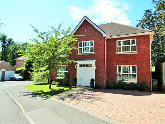 5 Bedroom Detached House To Rent In Danehurst Place, Locks Heath, Southampton, Hampshire, SO31