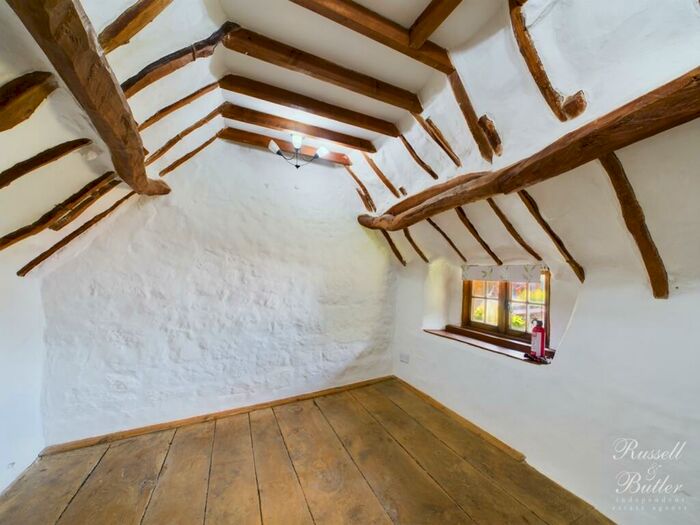 2 Bedroom Cottage To Rent In Chapel Lane, Thornborough, Buckingham, Buckinghamshire, MK18
