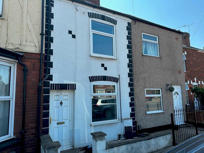2 Bedroom Terraced House To Rent In Ashby Road, Hinckley, Leicestershire, LE10
